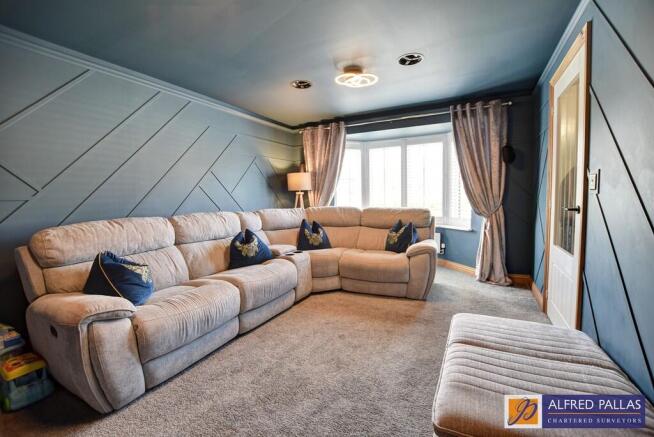 Redmill Close, South Bents photo 4