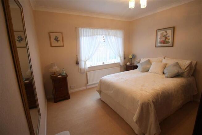 Double Bedroom 2 (Re