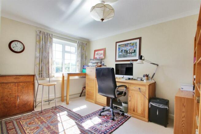 Bedroom 4.jpg