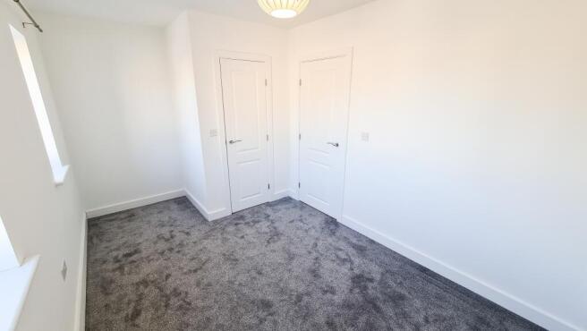 2 bed House to rent Image 4