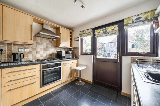 1433473-2-69c3ad3...