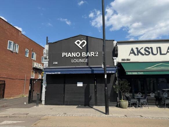 236 Green Lanes