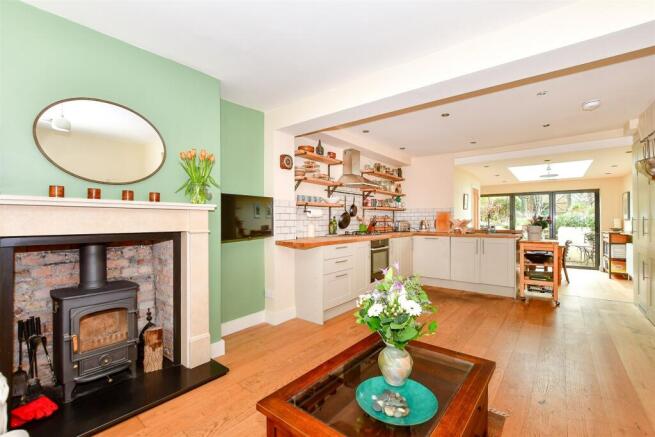 Kitchen/ Lounge/ Diner