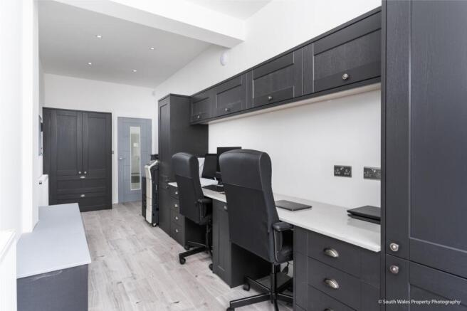 48 Porthkerry Road, Rhoose-SWPP-HR-90