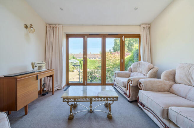 1334448-17-689b18...