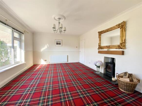 Sitting/Dining Room