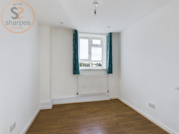 CAM03524G0-PR0042-STILL002