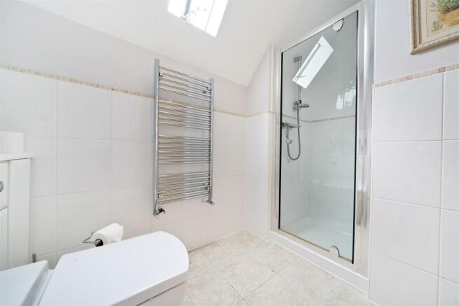 Bedroom 1 ensuite