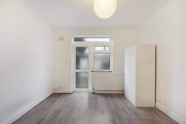 104 London Road - HI9DLDpQeF4aRALbQeNj.jpg