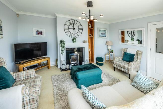 3 bed Detached Bungalow for sale Image 6