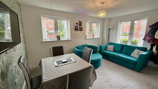 5 bed Semi-Detached for sale Image 6