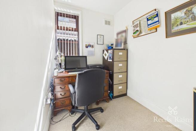 3 bed Bungalow for sale Image 11