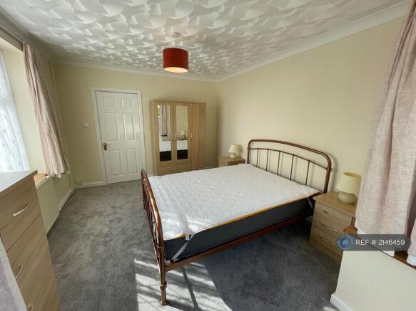 Double Bedroom 1 With Kingsize Bed