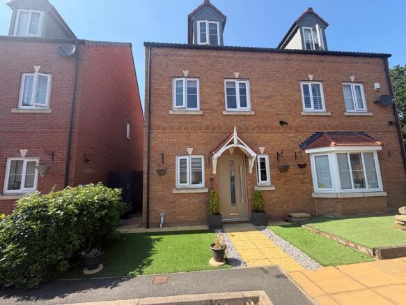 3 bed Semi-Detached for sale in rotherham