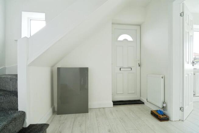 3 bed Semi-Detached for sale Image 7