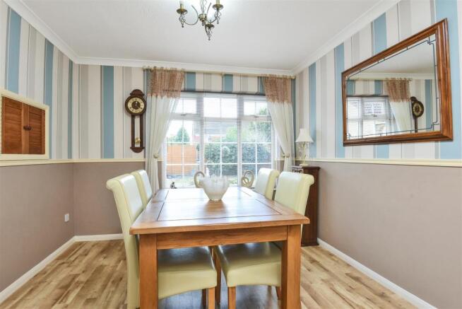 Dining Room.jpg