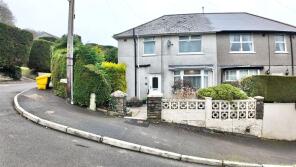 2, The Avenue, Blackwood NP12 2HJ