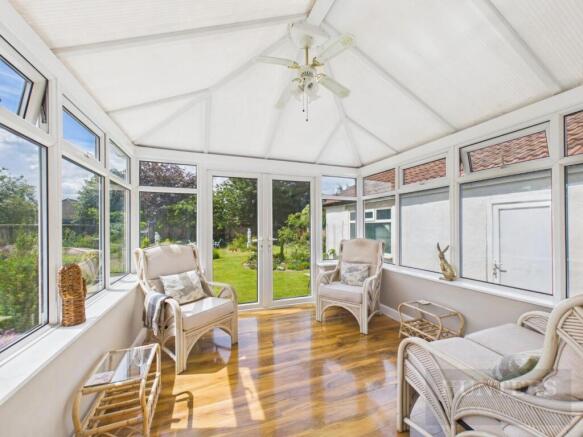 5 bed Detached for sale Image 10