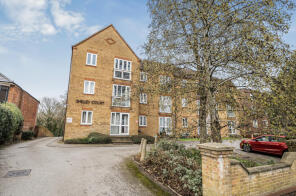 Flat 15, Shelley Court, Hill Lane, Southampton SO15 5SN