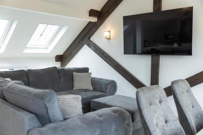 2 bed House for sale Image 12