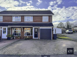 61, Norwich Close, Lichfield WS13 7SJ