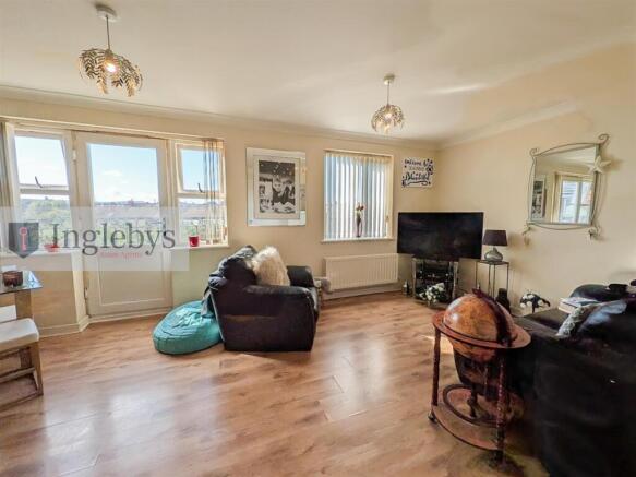2 bed Apartment for sale Image 5
