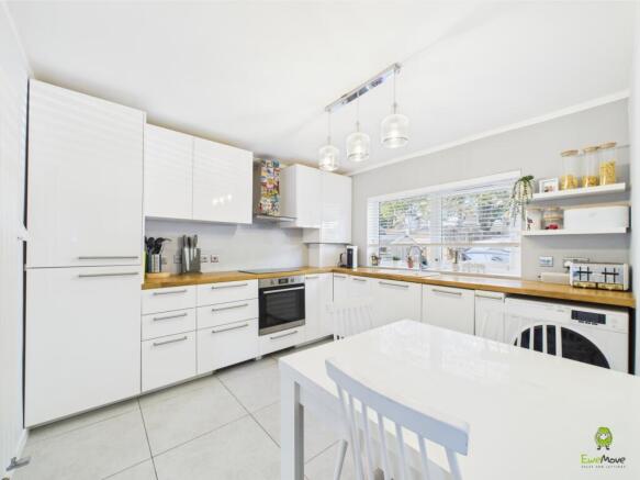 Presented by Nicoleta at EweMove Bexleyheath and D