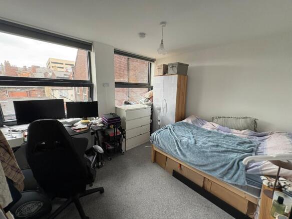 1 bed Flat to rent Image 5