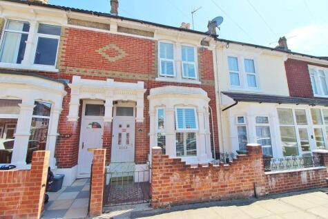 Lynton Grove, Baffins