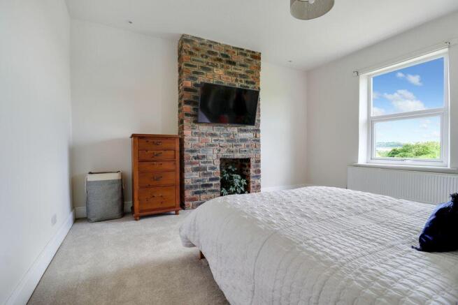 Bedroom 1 (Double)