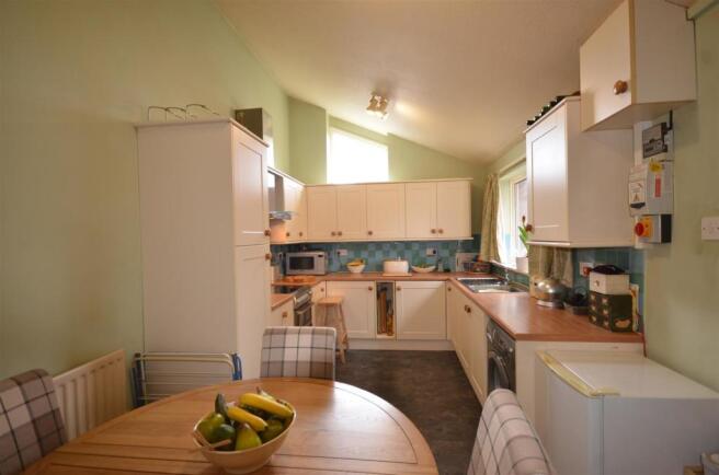 Kitchen/Dining Room