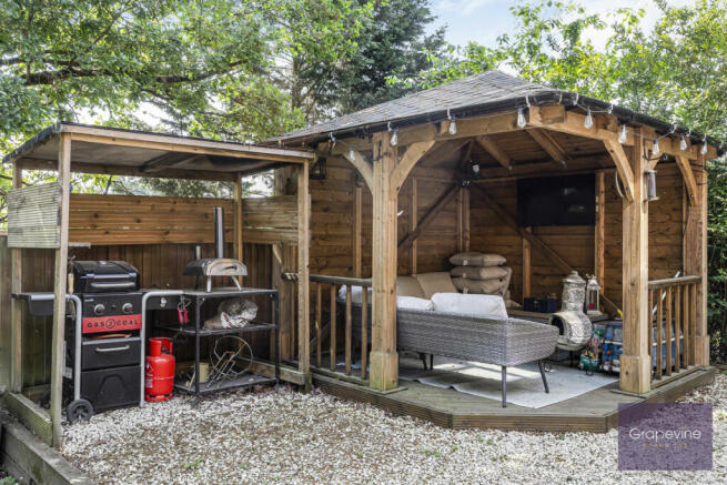 Photo 31