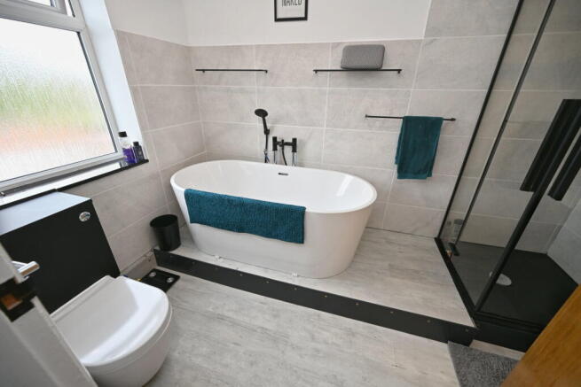 3 bed Detached for sale Image 10