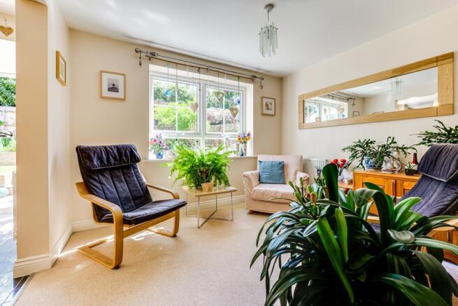 43 Donnington Road, Burton Latimer-18.jpg