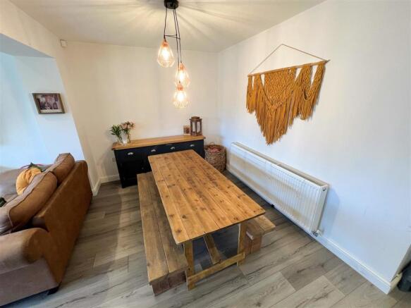 OPEN PLAN LIVING/ DINING/ KITCHEN