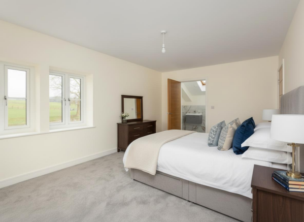 4 bed Semi-Detached for sale Image 7