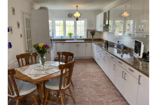 Kitchen/Breakfast