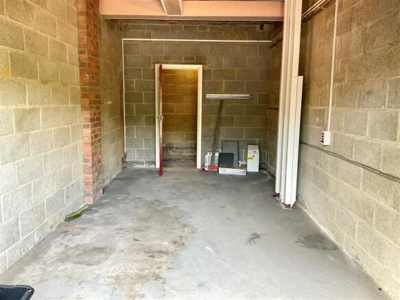 garage.jpg