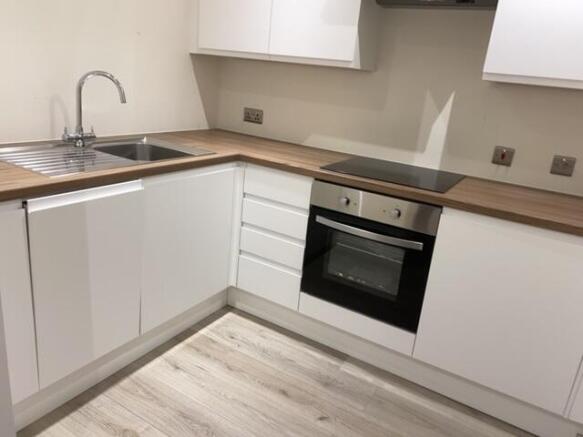 1 bed Duplex to rent Image 4