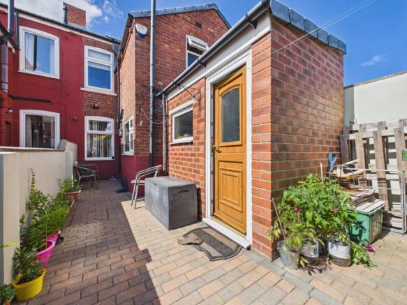 2 bed Terraced for sale Image 2