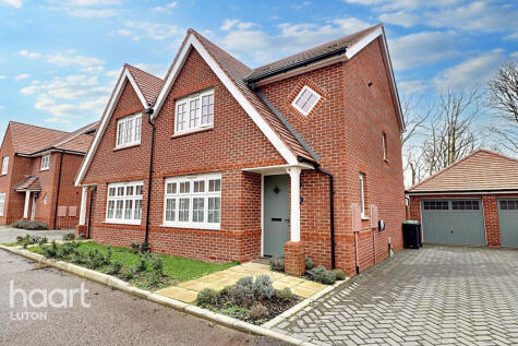 Armstrong Road, Luton