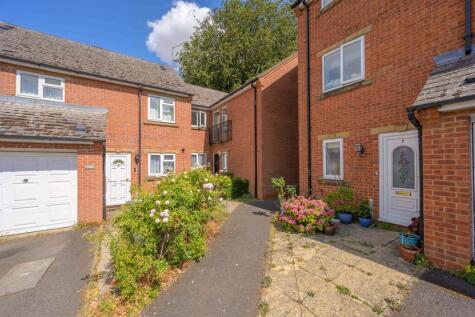 Plough Close, Rothwell, Kettering