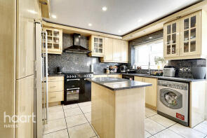 28, Bedwell Gardens, Hayes UB3 4EF