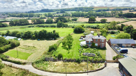 Forest Road, Newport, PO30