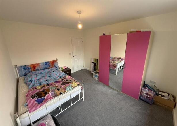 Bedroom 4B.JPG