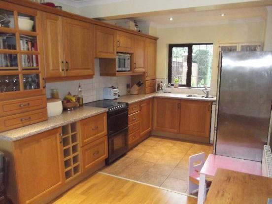 Kitchen/B'Fast Room