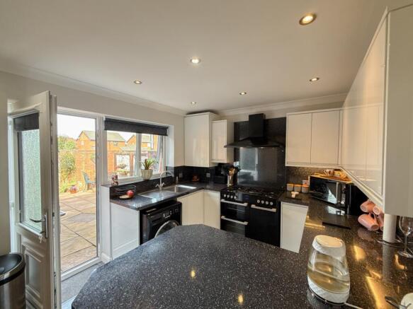 Dining Kitchen