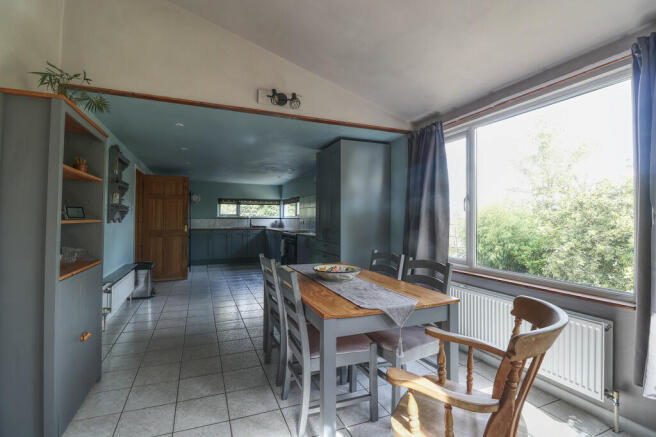 Sher - Kitchen