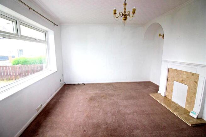 Lounge 2.JPG