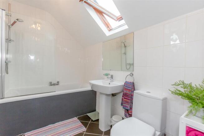 8427392-interior09.jpg